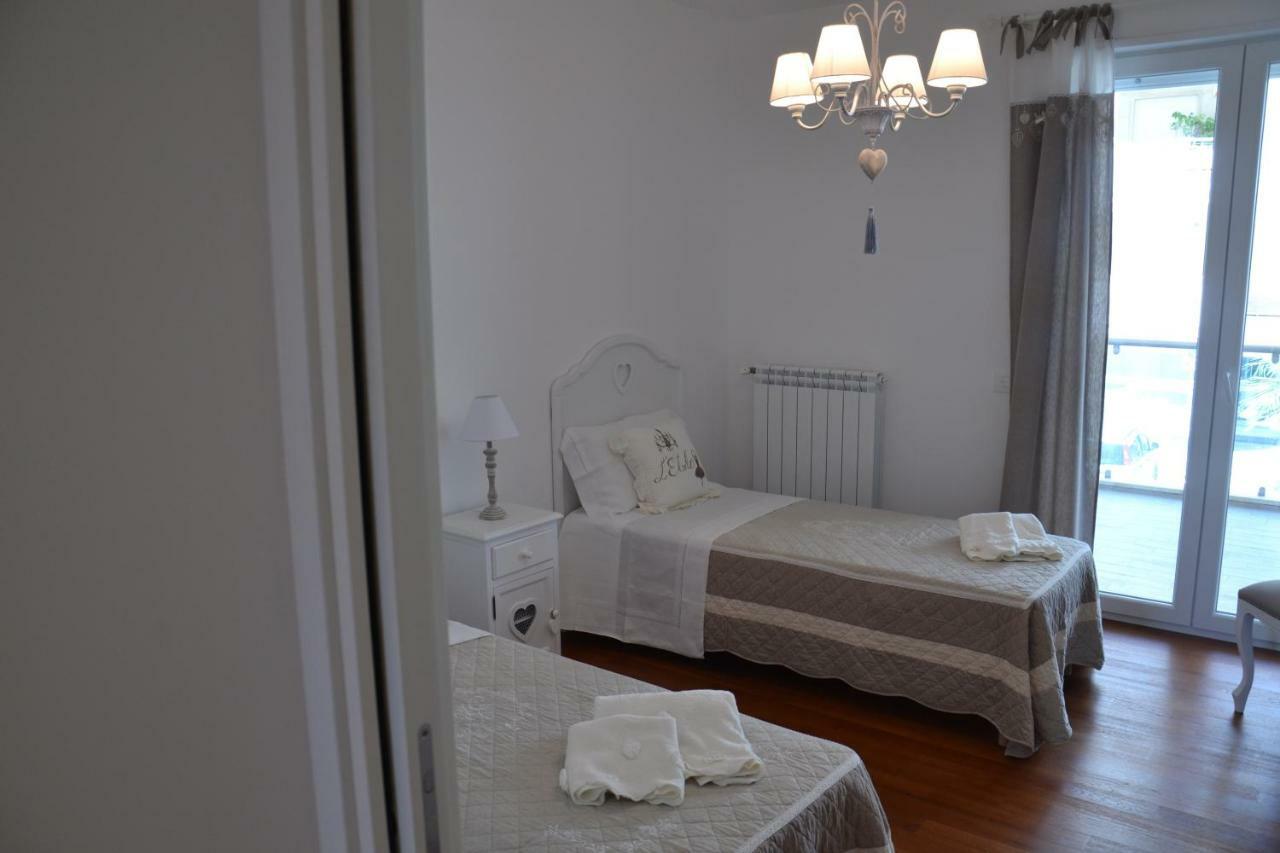 Porto Nuovo Holiday Home 莫诺波利 外观 照片